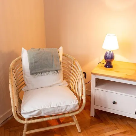 Апартаменты Flat With Excellent Location In Tesvikiye, Sisli *