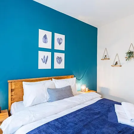 Flat With Excellent Location In Tesvikiye, Sisli Стамбул
