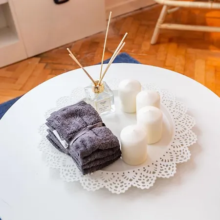 Апартаменты Flat With Excellent Location In Tesvikiye, Sisli